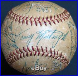 1960 Pittsburgh Pirates World Series Champs Signed Baseball Roberto Clemente PSA