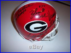 1980 Georgia Bulldogs Team, Larry Munson Psa/dna Signed Mini Helmet