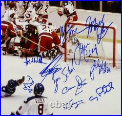 1980 Miracle On Ice Team USA Signed 16x20 Photo with 18 Signatures- Beckett Auth