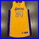 2015_16_Adidas_Kobe_Bryant_Los_Angeles_Lakers_Signed_Auto_Pro_Cut_Game_Jersey_01_zzy