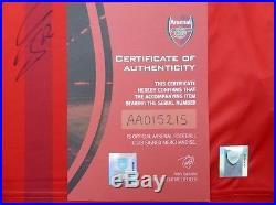 2016-17 Arsenal Home Shirt Squad Signed Official COA & Presentation Box (10190)