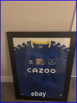 21/22 Everton signed shirt in frame