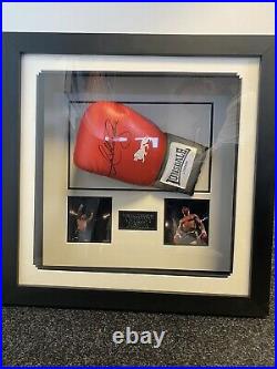 Anthony Joshua signed boxing glove In presentation Case