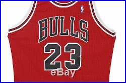 Bulls Michael Jordan Signed Red 1992-93 Champion Framed Jersey UDA & BAS #A57360