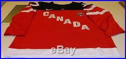 Connor McDavid Team Canada Hockey COA Signed OHL CHL Autograph Jersey Red Gold