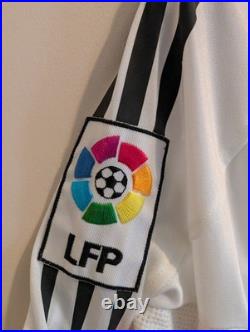 David Beckham Signed Real Madrid Shirt