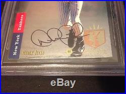 Derek Jeter Yankees 1993 SP Foil Rookie Card Signed JSA Encapsulated Certified