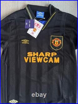 ERIC CANTONA Hand Signed Original UMBRO Man Utd #7 Away Long Sleeve Shirt COA