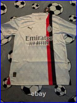 Fikayo Tomori Signed Ac Milan 23/24 Away Shirt withCOA collectible