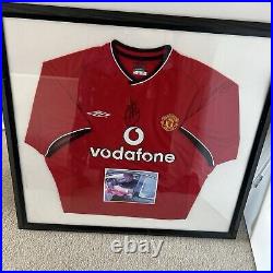 Frames ruud van nistelrooy signed shirt