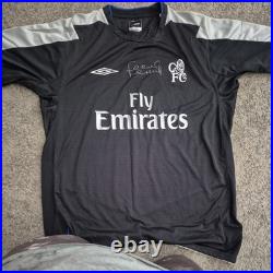 Frank Lanpard 2004-05 hand signed away ahirt