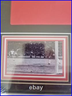 Geoff Hurst Signed and Framed England 1966 Shirt