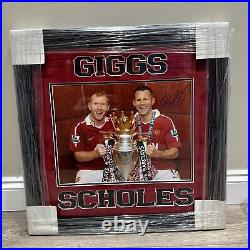 Giggs And Scholes Signed memorabilia