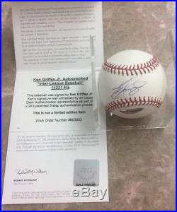 Ken Griffey Jr Hof Genuine Signed Bold N/mint Major League Baseball / Upper Deck