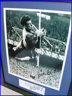 LEICESTER CITY Framed Gordon Banks SIGNED Autograph Photo Display COA PROOF