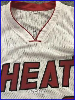 LeBRON JAMES Autographed Signed Miami Heat Jersey with COA