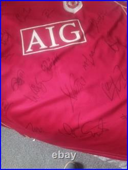 Manchester United 2007 1st team Signed Shirt Certificate of Authenticity
