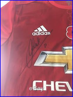 Manchester United HERRERA Poppy Premier League Match Issued shirt and SIGNED