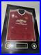 Manchester_United_Match_Worn_Full_Squad_Signed_Shirt_01_le