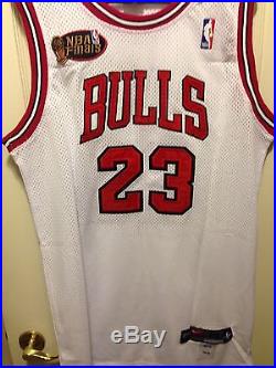 Michael Jordan 3 Signed Jersey's Chicago Bulls North Carolina PSA/DNA 100% REAL