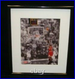 Michael Jordan Chicago Bulls'Last Shot' Signed 8x10 Framed Photo UDA LOA