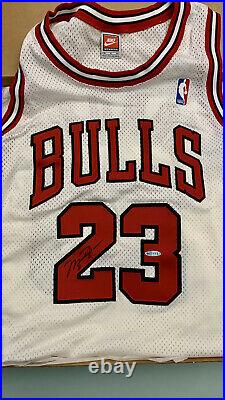 Michael Jordan Signed 1998 Chicago Bulls Nike Pro Cut Jersey UDA Upper Deck COA
