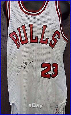 Michael Jordan Signed Bulls #23 Basketball Jersey 1984-85 Ltd Ed #81/123 UDA NBA