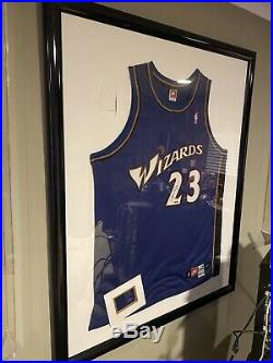 Michael Jordan Signed Jersey Upper Deck Authenticated. Hologram verified By UDA