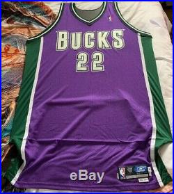 Michael Redd NBA Bucks Signed Auto Game-Used Away #22 Jersey 2003-2004 Season