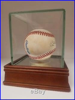 Mickey Mantle Signed Autographed Baseball With Case