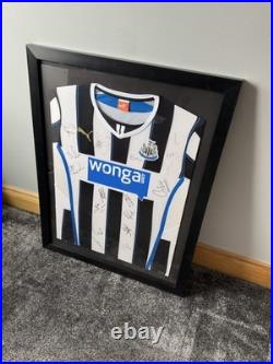 Newcastle United Squad Signed Framed Shirt 2013-2014 (Newcastle Memorabilia)