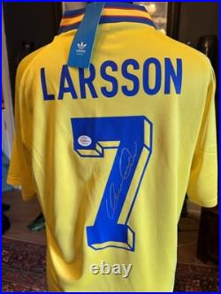 Rare Henrik Larsson signed Sweden shirt with coa