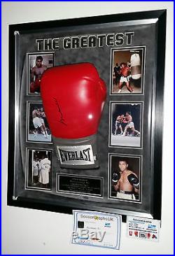 Rare MUHAMMAD ALI SIGNED GLOVE and DOME Display Case