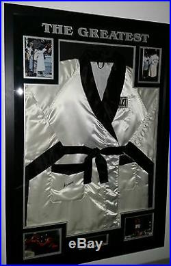 Rare MUHAMMAD ALI SIGNED ROBE GOWN Autograph Display AFTAL DEALER