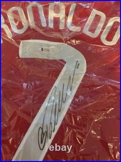 Signed 2008 Man Utd CL Shirt Signed. By Ronaldo Beckett Authenticated