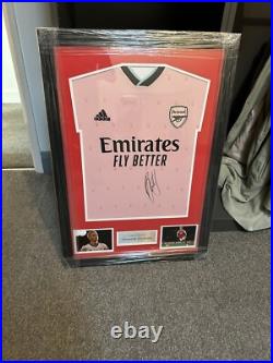 Signed football Shirt Oleksandr Zinchenko shirt coa framed