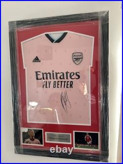 Signed football Shirt Oleksandr Zinchenko shirt coa framed