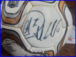 Signed (inc. Ronaldo) Man Utd Football 2004/05 with Certificate