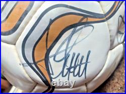 Signed (inc. Ronaldo) Man Utd Football 2004/05 with Certificate