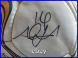 Signed (inc. Ronaldo) Man Utd Football 2004/05 with Certificate