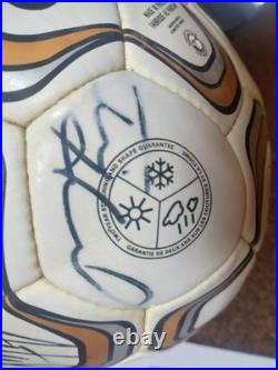 Signed (inc. Ronaldo) Man Utd Football 2004/05 with Certificate