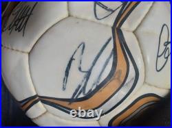 Signed (inc. Ronaldo) Man Utd Football 2004/05 with Certificate