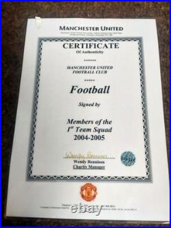 Signed (inc. Ronaldo) Man Utd Football 2004/05 with Certificate
