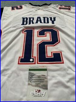 Tom Brady Signed Autographed New Men's White Patriots NFL On Field Jersey S