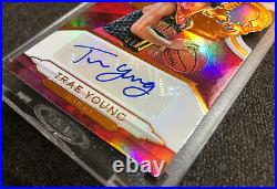 Trae Young 2018-19 Panini Crown Royale Autograph Signed Rookie 142/149 Auto RC