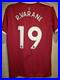 Varane_Signed_Man_Utd_Shirt_01_jj