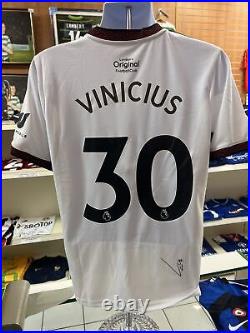 Vinicius Signed Fulham 22/23 Home Shirt With Coa