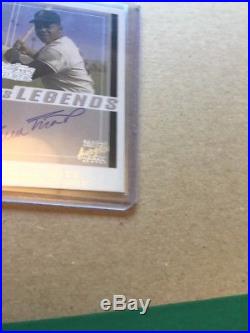 Willie Mays Topps Legends 2003 Baseball Card Signed Auto Autograph
